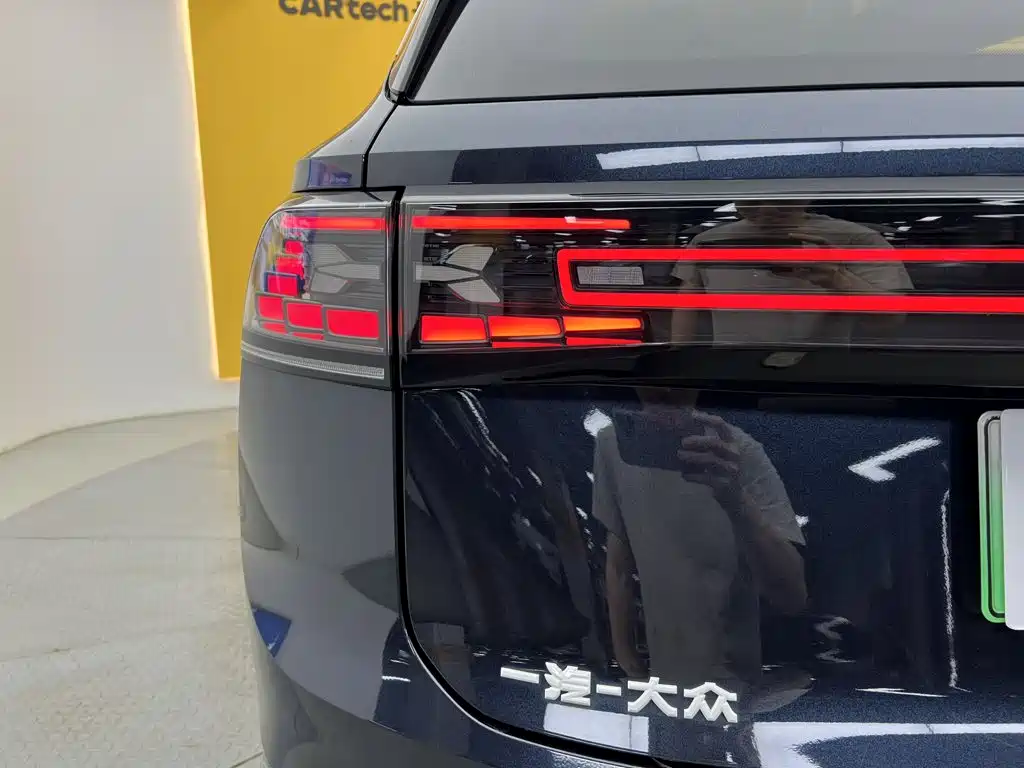 Volkswagen ID.6 Crozz — миниатюра 8