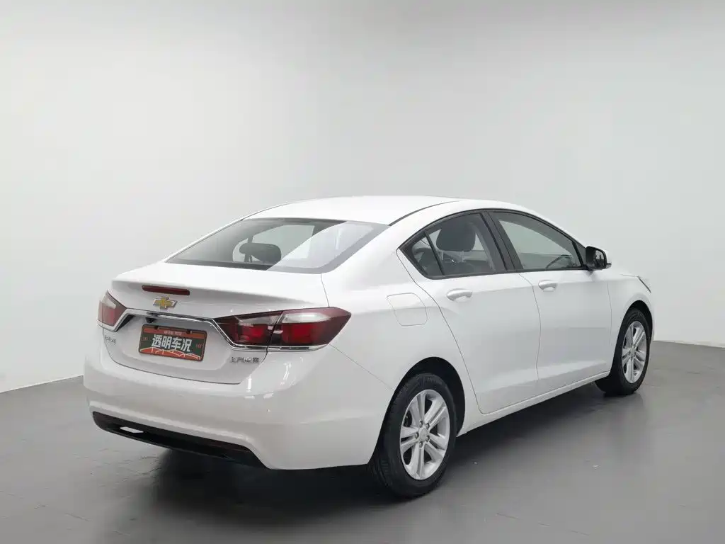 Chevrolet Cruze — миниатюра 2