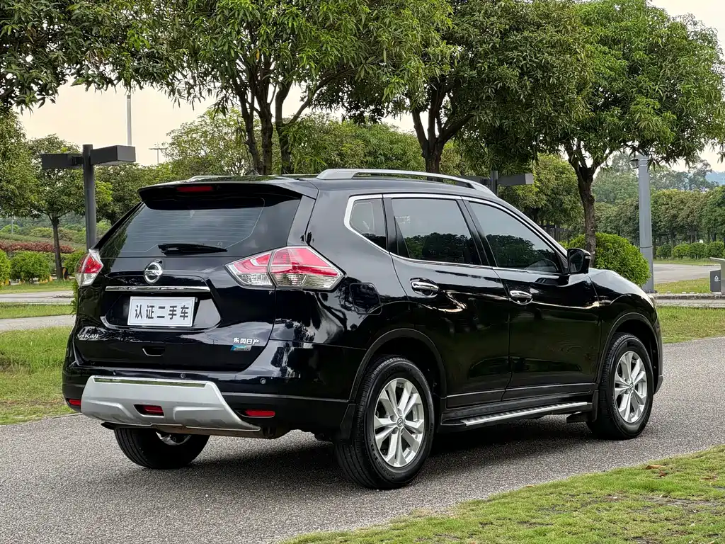 Nissan X-Trail — миниатюра 7