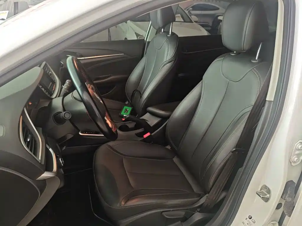 Buick Excelle — миниатюра 15
