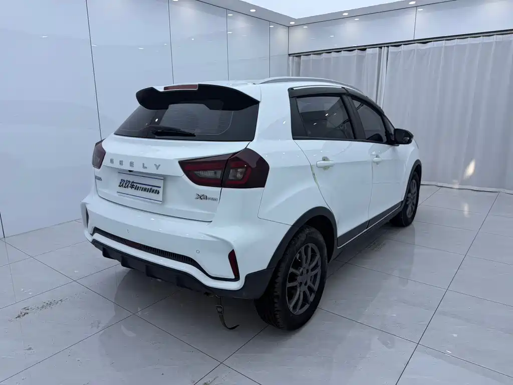 Geely Vision X3 — миниатюра 4