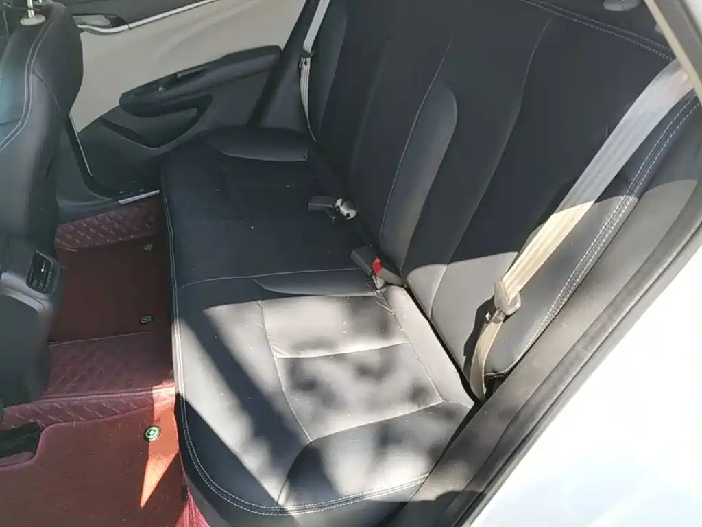 Buick Excelle — миниатюра 17