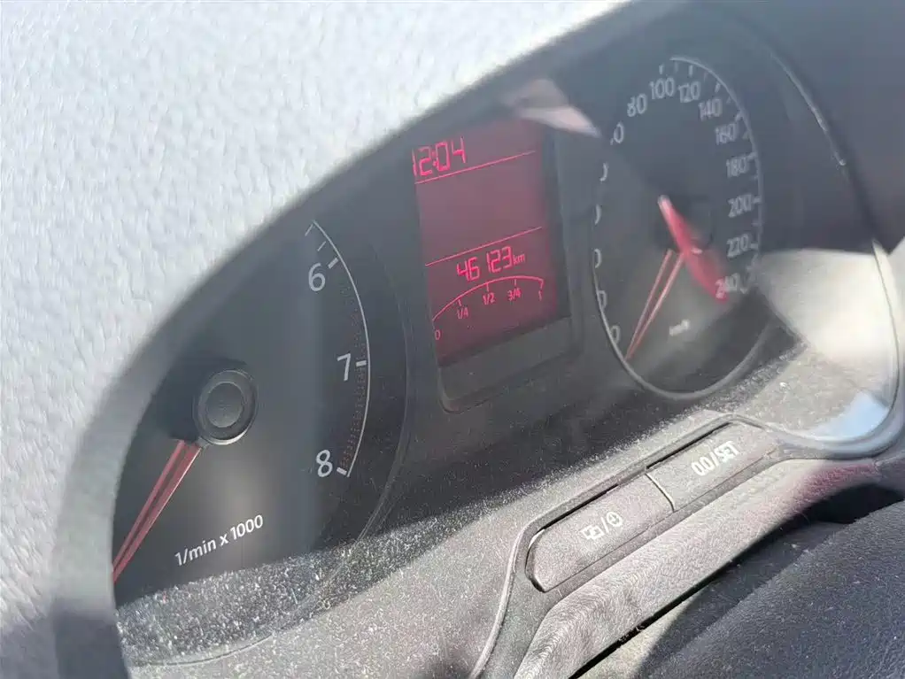 Volkswagen Polo — миниатюра 6