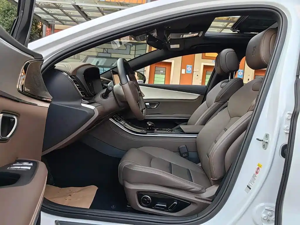 BYD Han — миниатюра 5