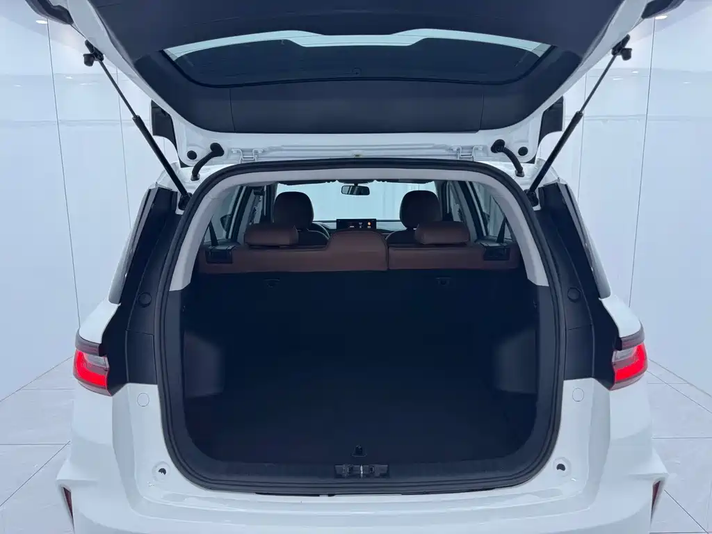 Geely Vision X6 — миниатюра 15