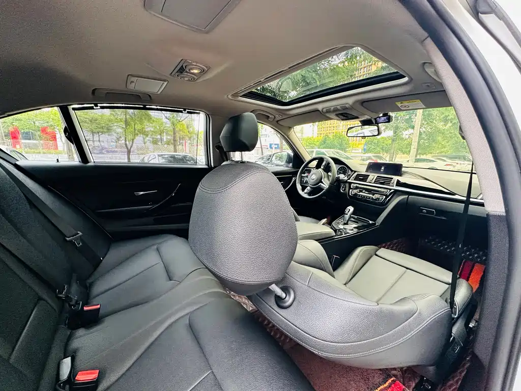 BMW 3 Series — миниатюра 16