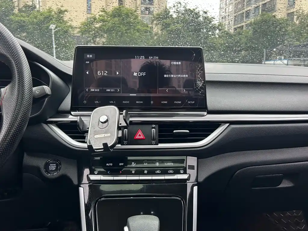 Kia K3 - фото 7