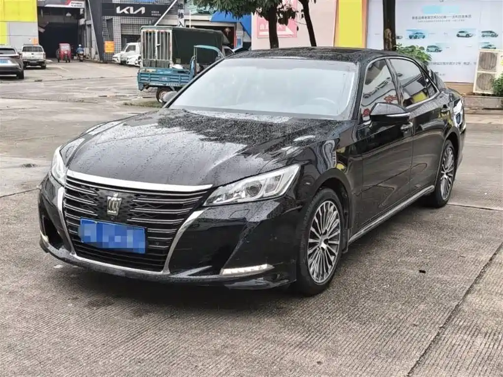 Toyota Crown 2018 2.0T Sport