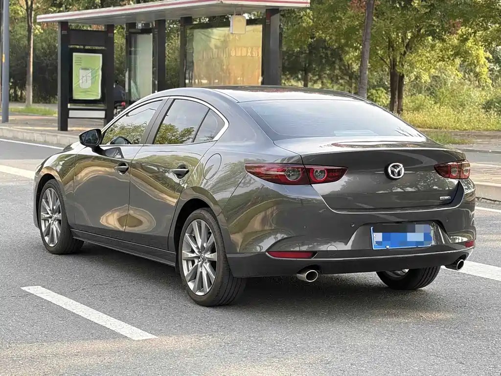 Mazda 3 Axela — миниатюра 6