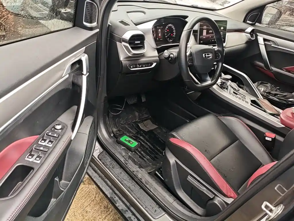 Geely Binyue — миниатюра 16
