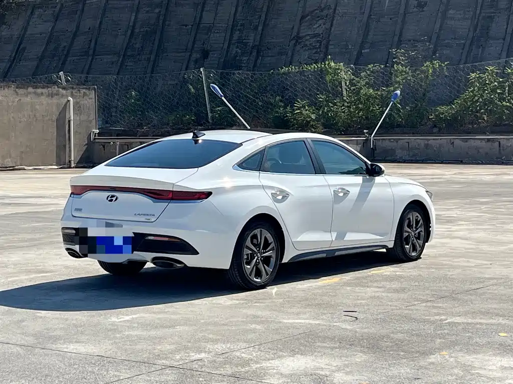 Hyundai Fista — миниатюра 6