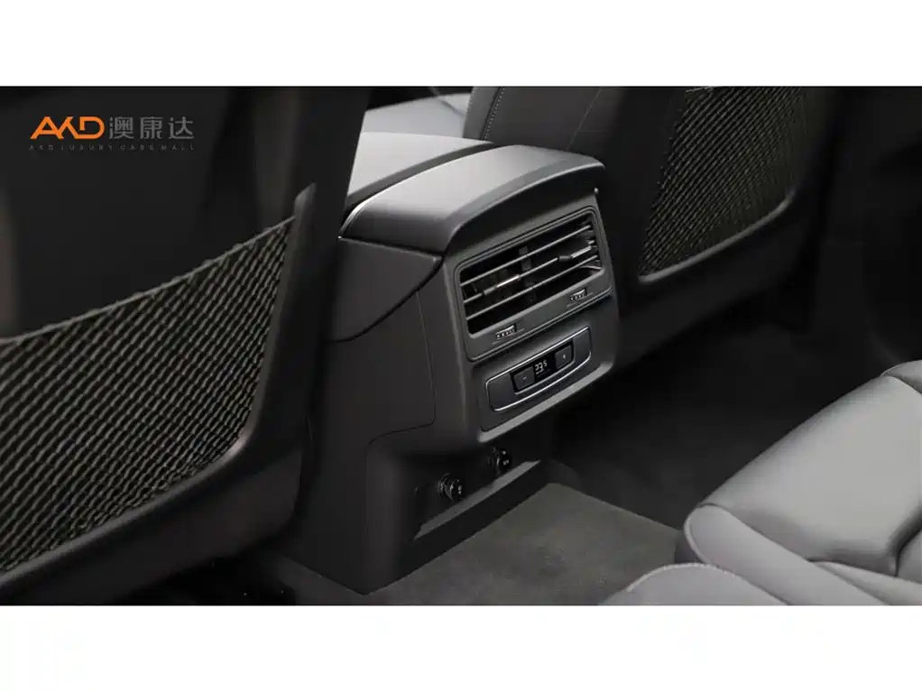 Audi Q7 2025 45 TFSI quattro S line