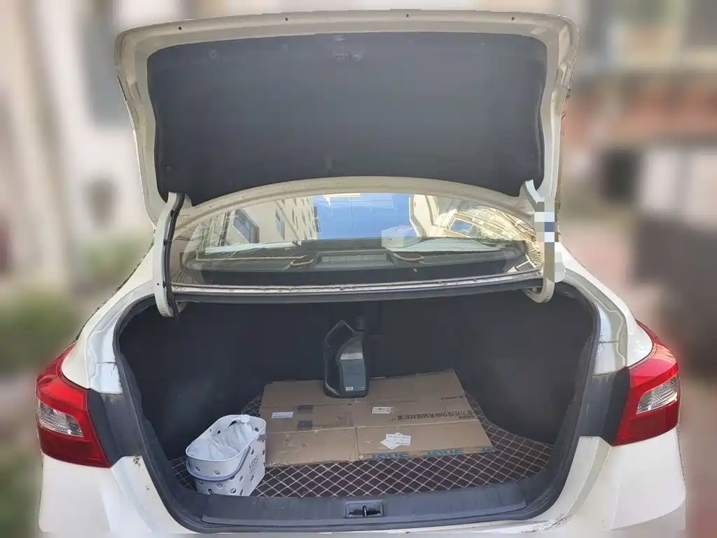 Nissan Sylphy — миниатюра 10