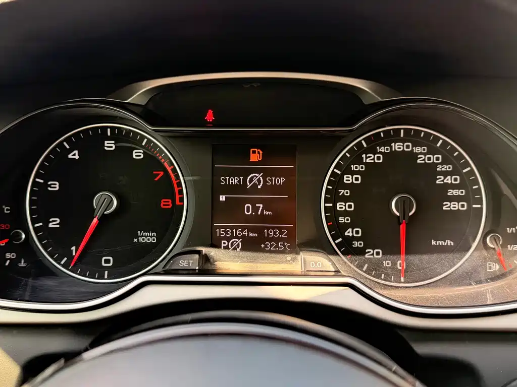 Audi A4L — миниатюра 15