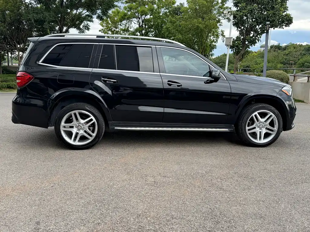 Mercedes-Benz GL-Class — миниатюра 4
