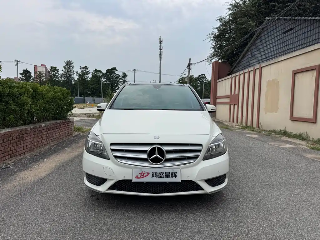 Mercedes-Benz B-Class — миниатюра 2