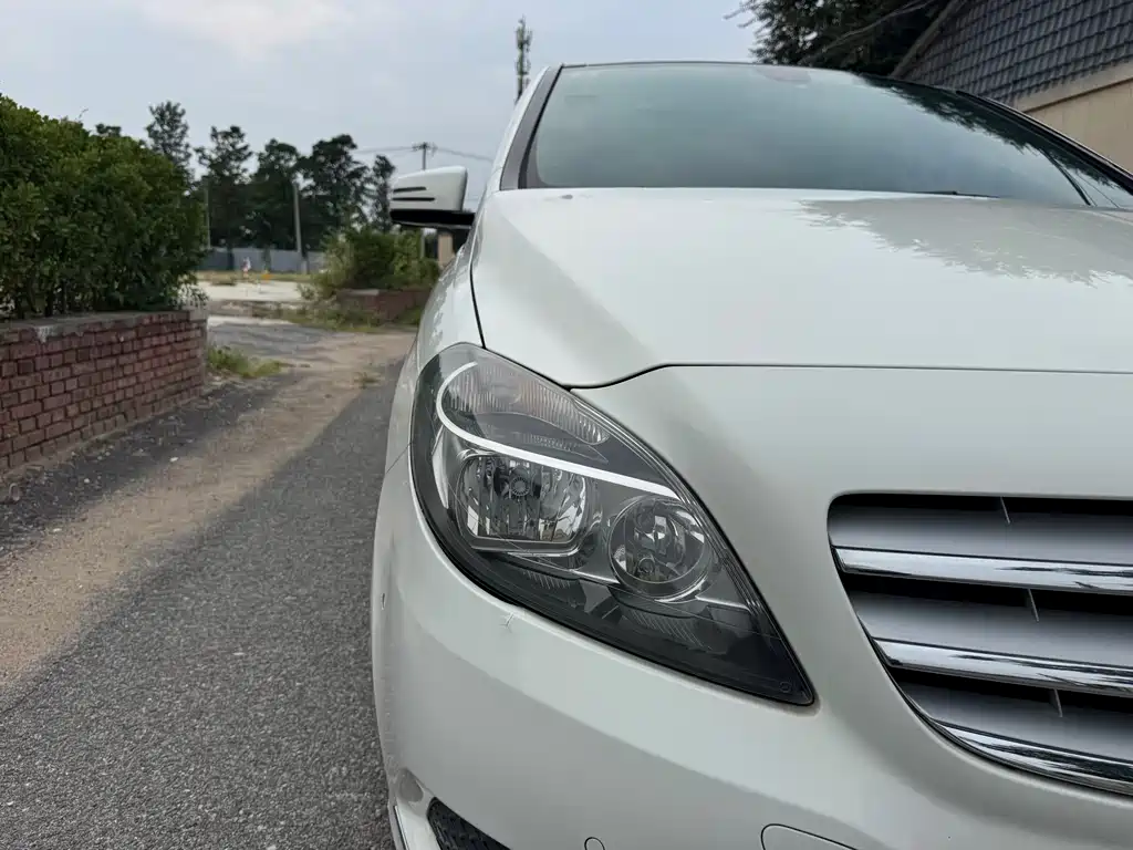 Mercedes-Benz B-Class — миниатюра 22