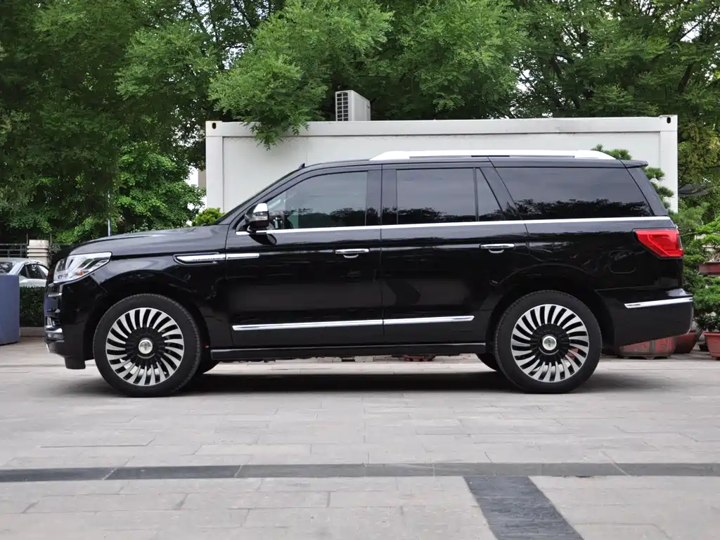 Lincoln Navigator 2018 3.5T V