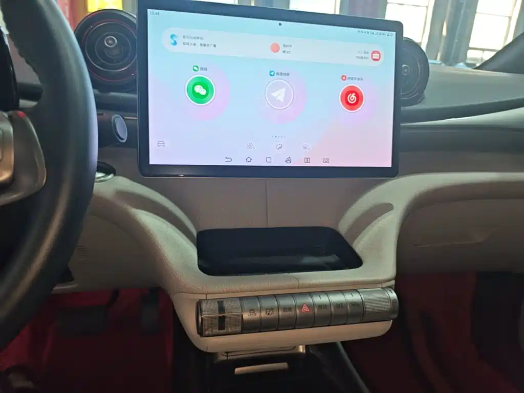 BYD Dolphin — миниатюра 18