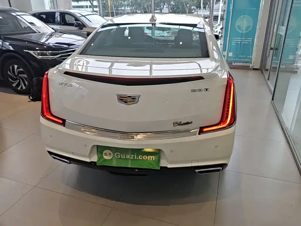 Cadillac XTS — миниатюра 6