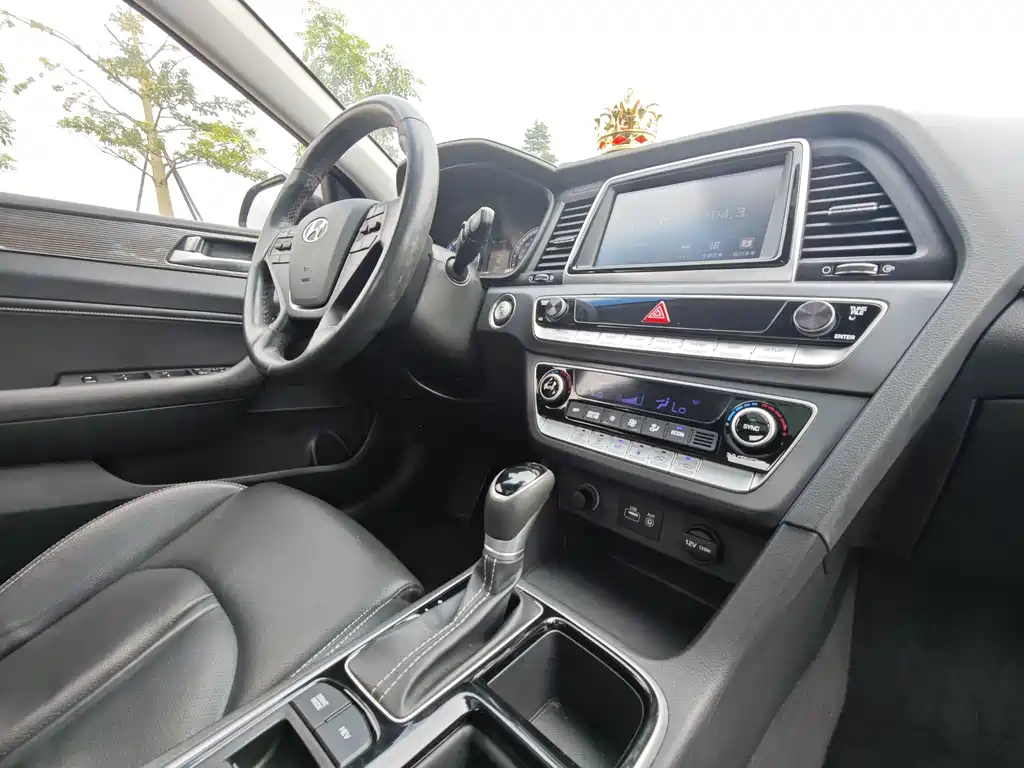 Hyundai Sonata PHEV — миниатюра 19