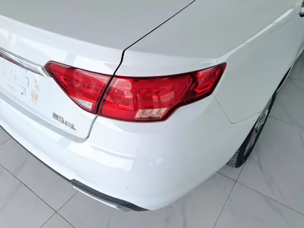 Geely Emgrand GL — миниатюра 8