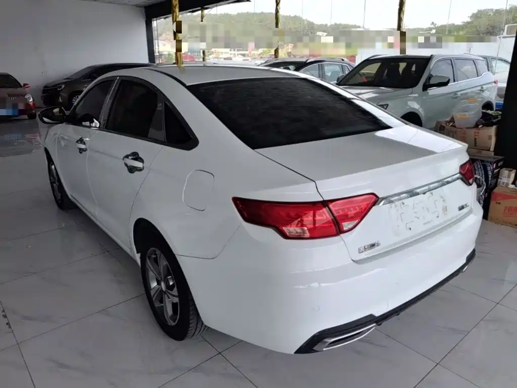 Geely Emgrand GL — миниатюра 5