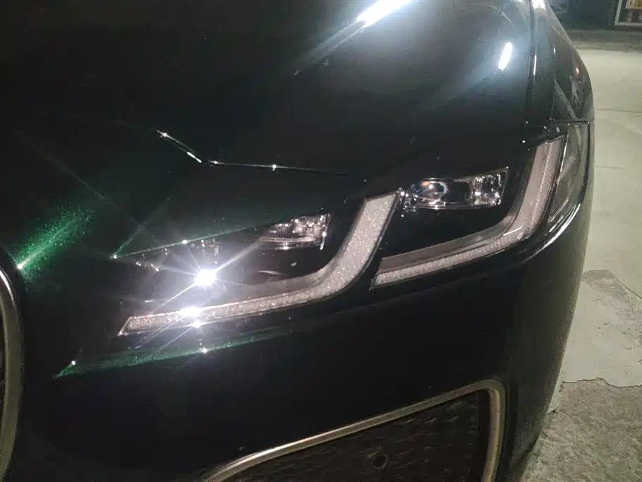 Jaguar XFL 2025 2.0T P250 Premium Luxury