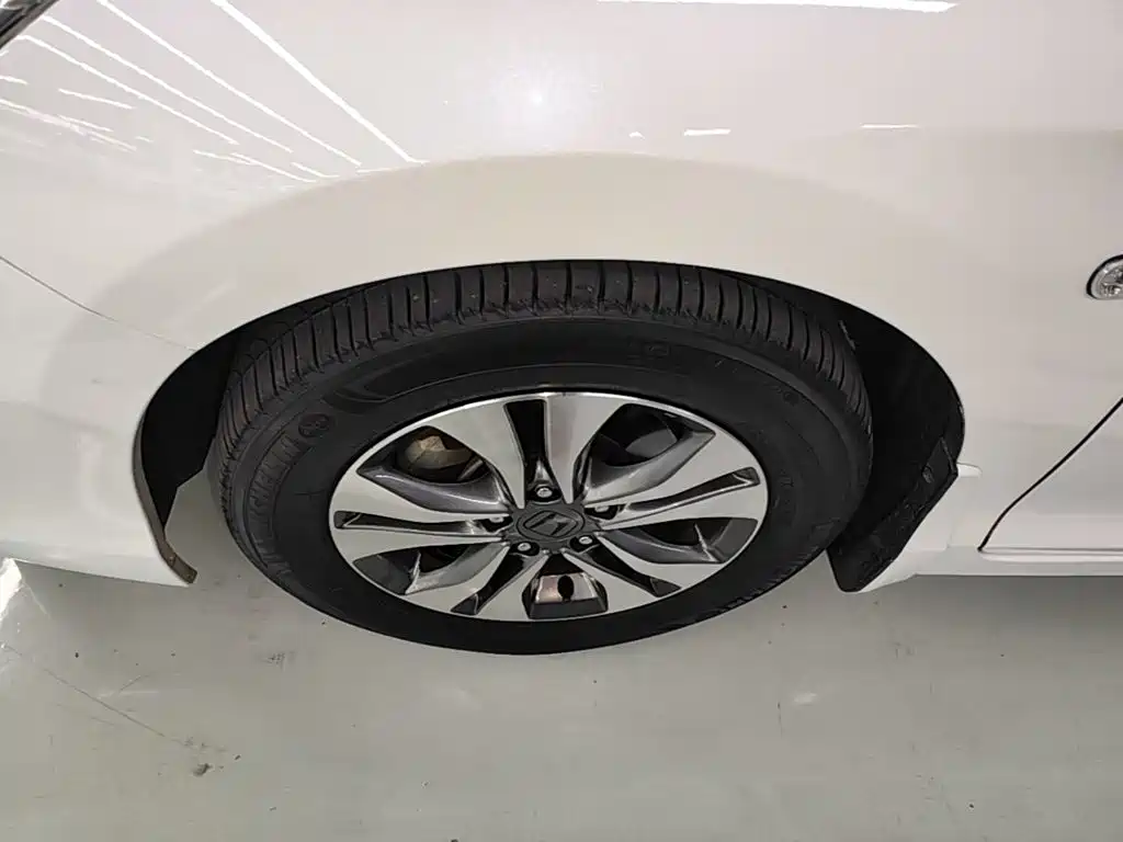 Honda Accord — миниатюра 23