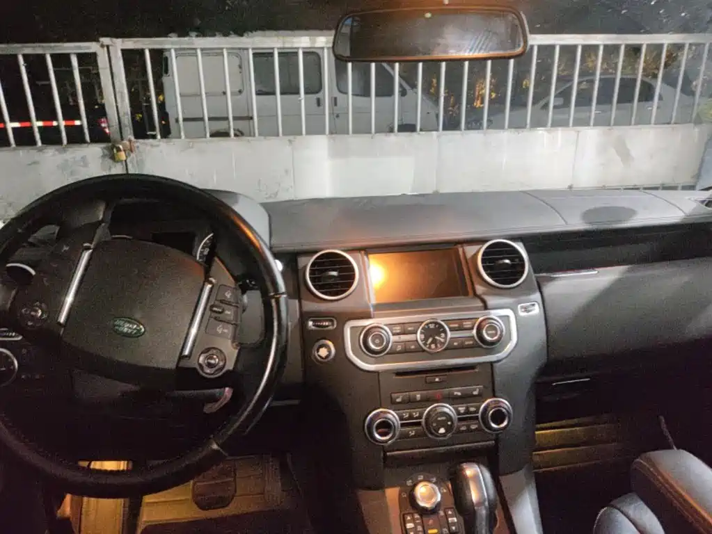 Land Rover Discovery 2012 5.0 V8 HSE