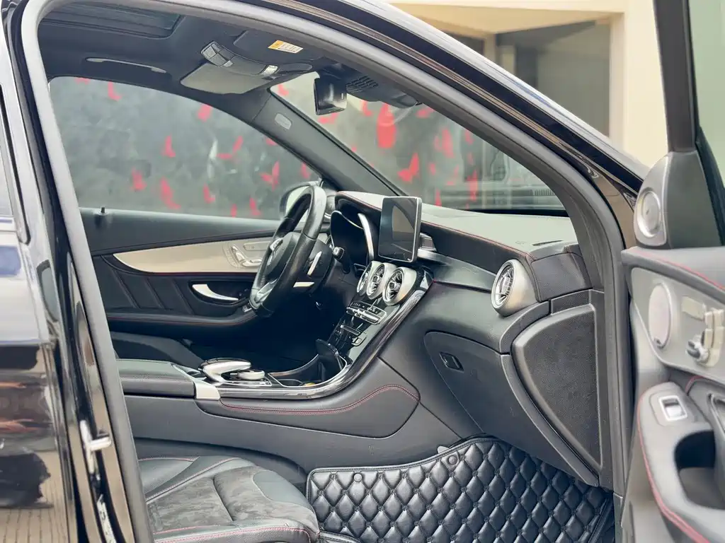 Mercedes-Benz GLC AMG — миниатюра 7