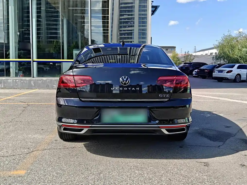 Volkswagen Magotan PHEV — миниатюра 6