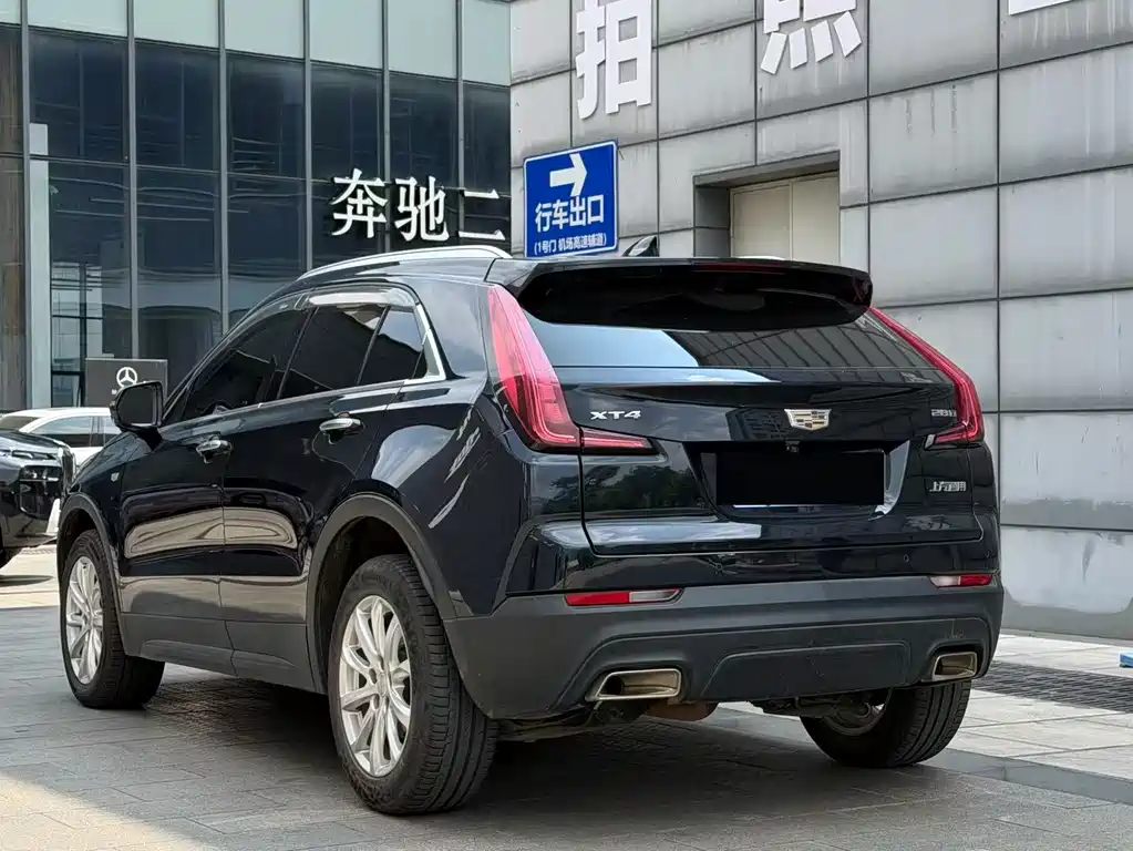 Cadillac XT4 — миниатюра 3
