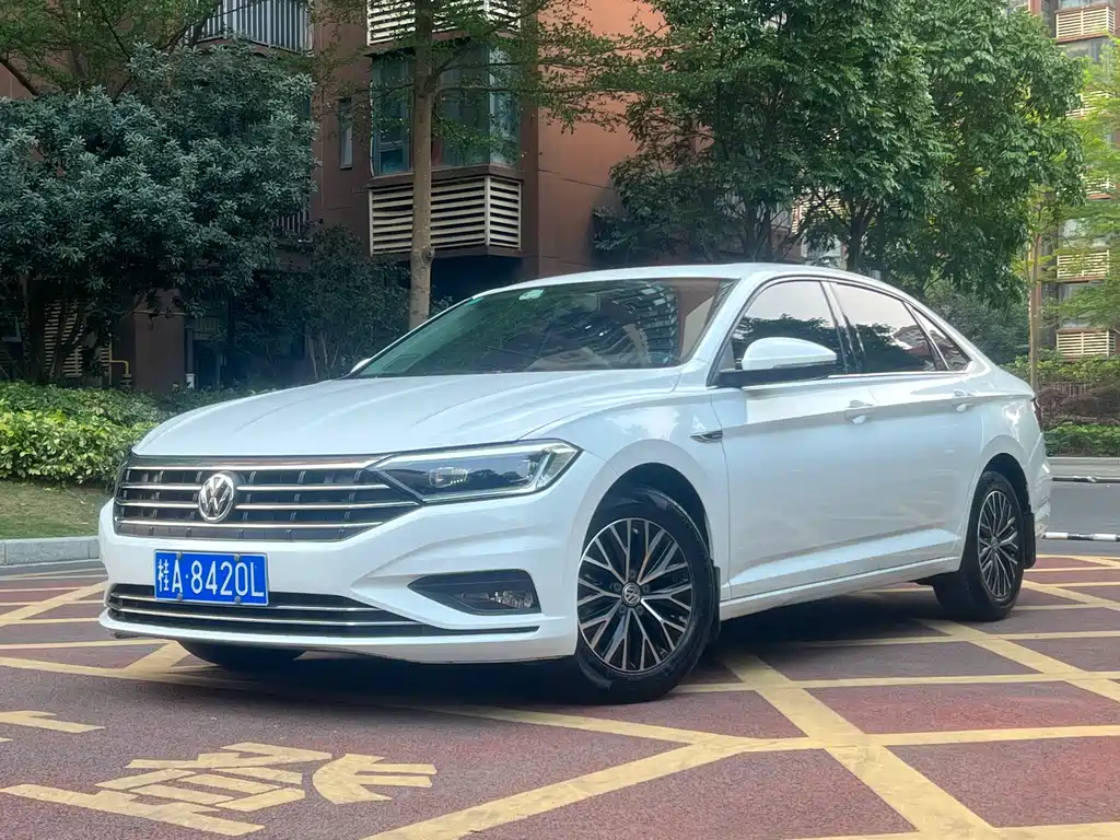 Volkswagen Sagitar 2020