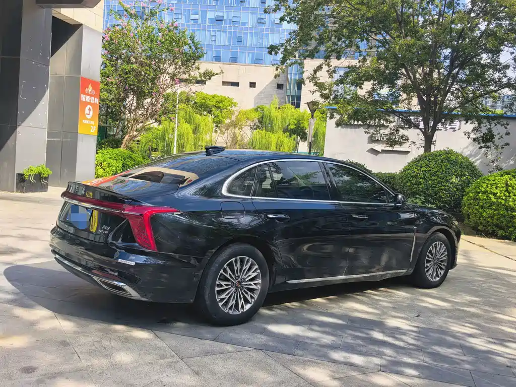 Hongqi Hongqi H5 — миниатюра 4