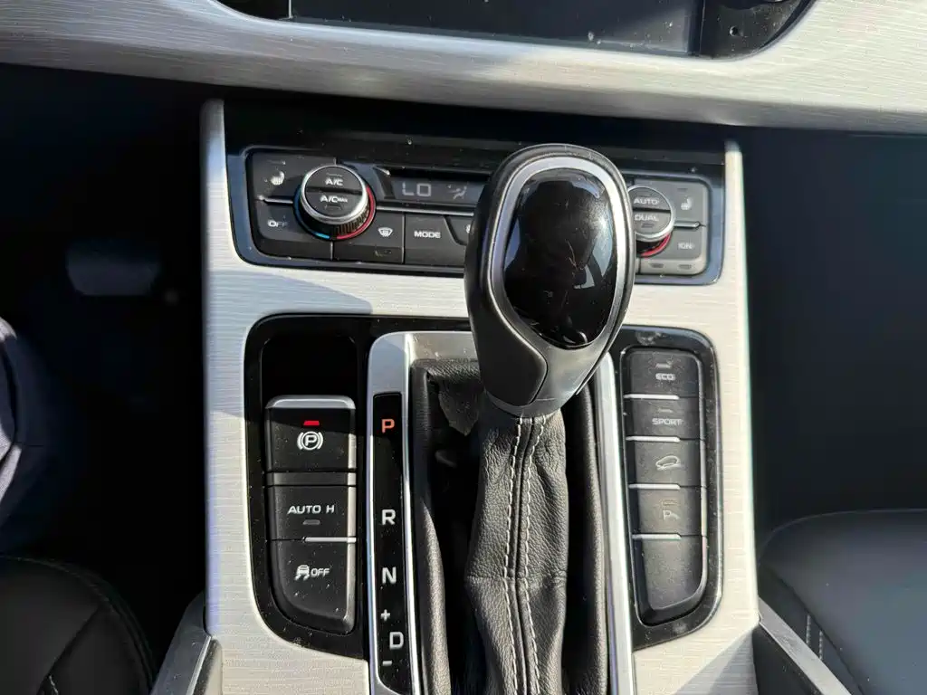Geely Boyue — миниатюра 5