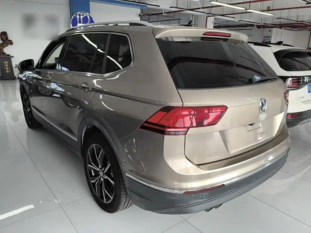 Volkswagen Tiguan L — миниатюра 5