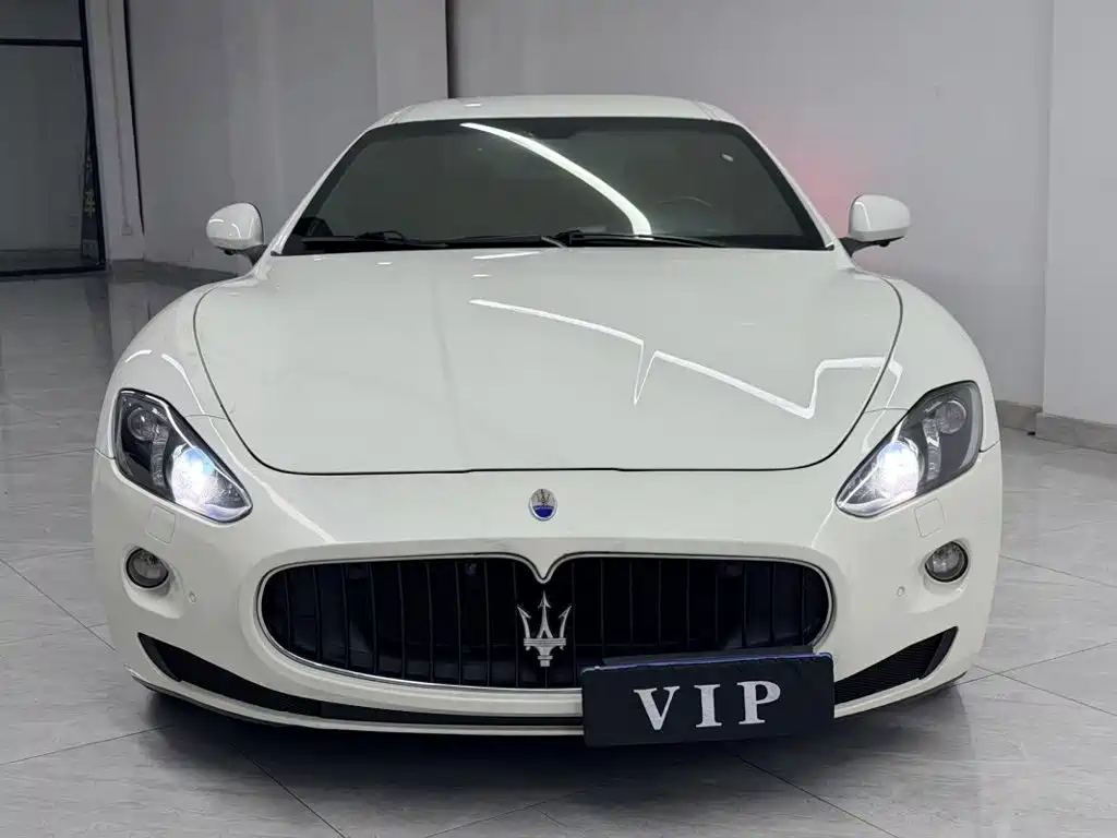 Maserati GranTurismo — миниатюра 3