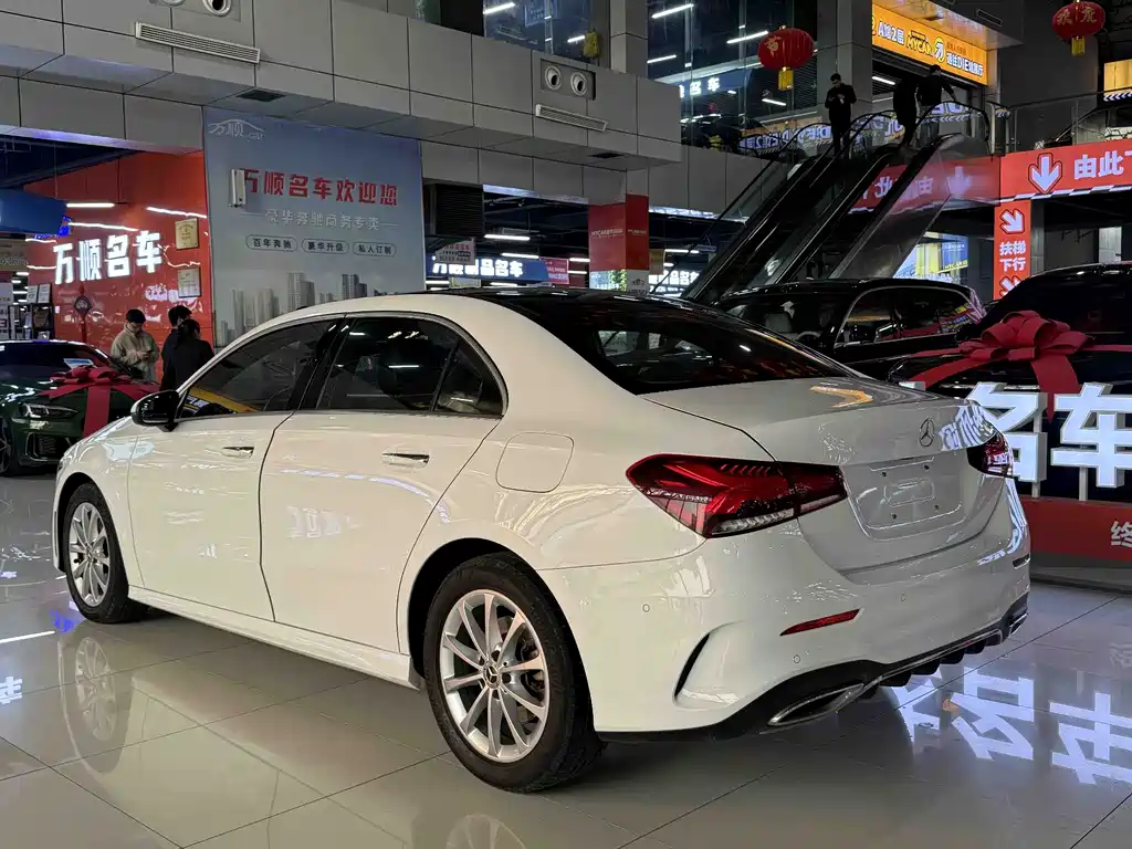 MERCEDES-BENZ A CLASS