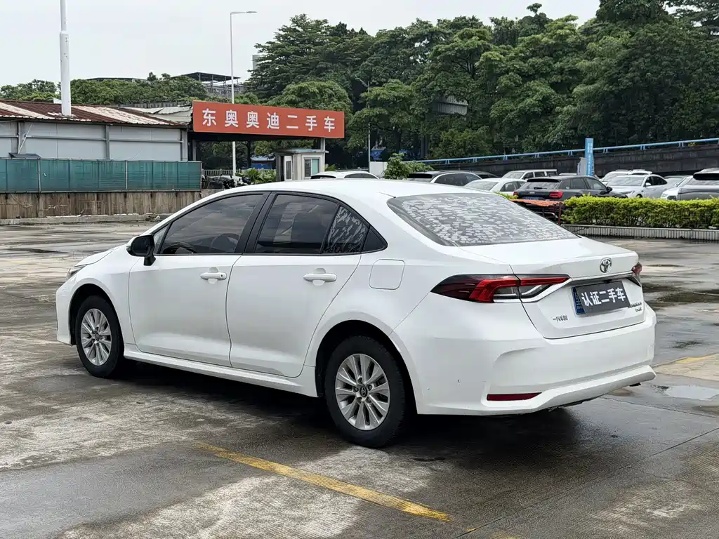 Toyota Corolla — миниатюра 13