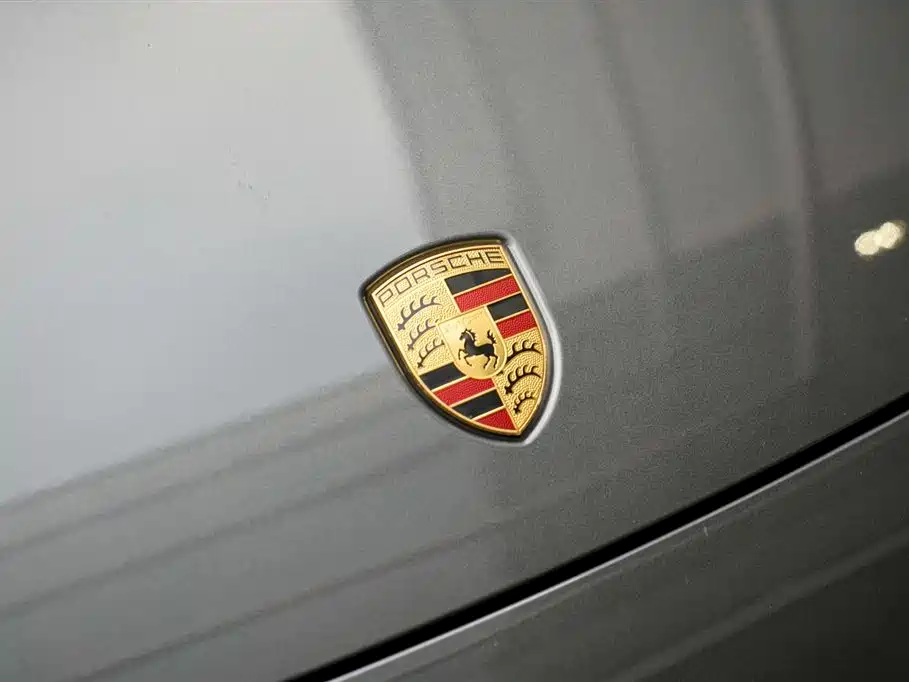 Porsche Cayenne — миниатюра 19