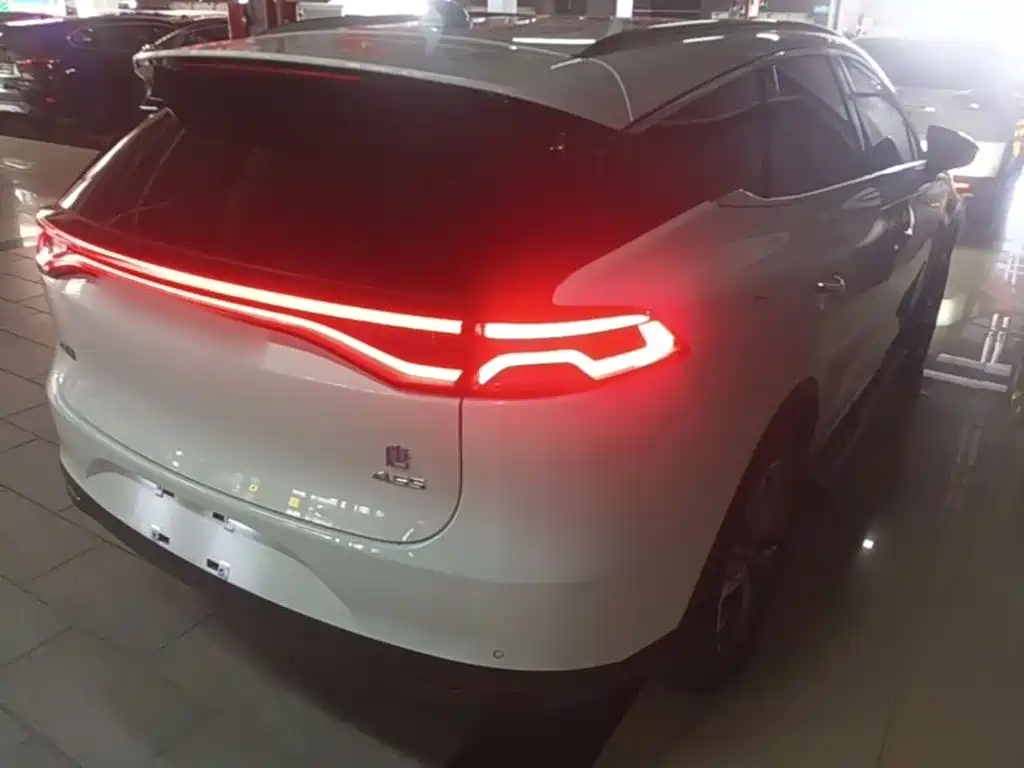 BYD Tang New Energy — миниатюра 7