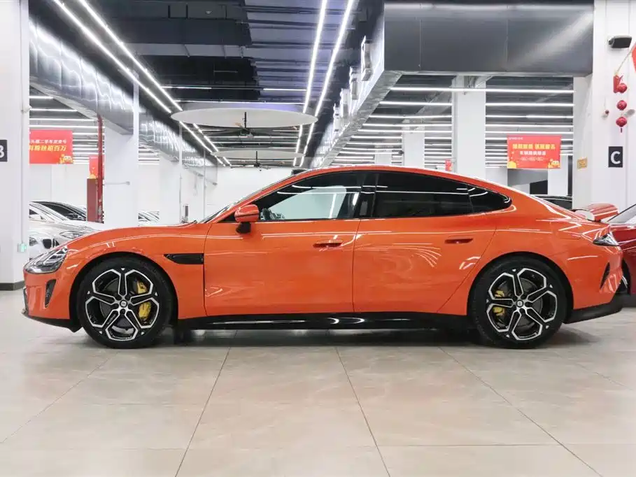 XIAOMI CAR XIAOMI SU7