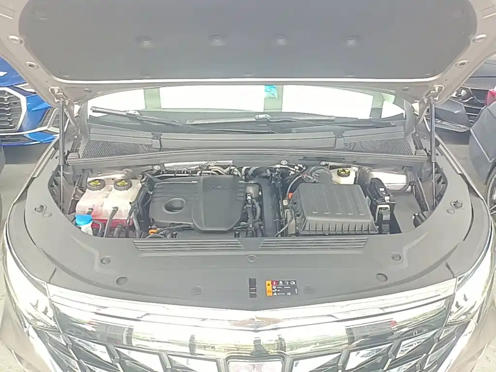 Roewe iMAX8 New Energy — миниатюра 20