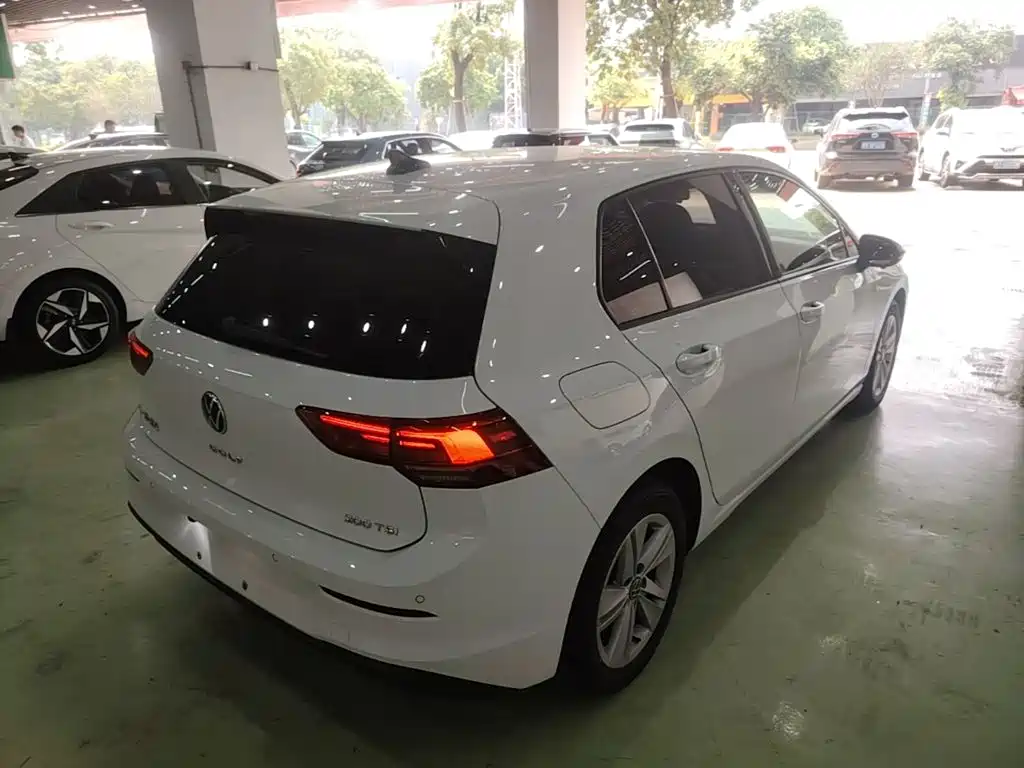 Volkswagen Golf — миниатюра 7