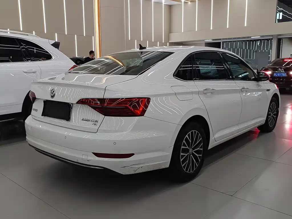 Volkswagen Sagitar — миниатюра 4