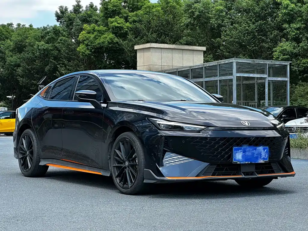 Changan UNI-V — миниатюра 3