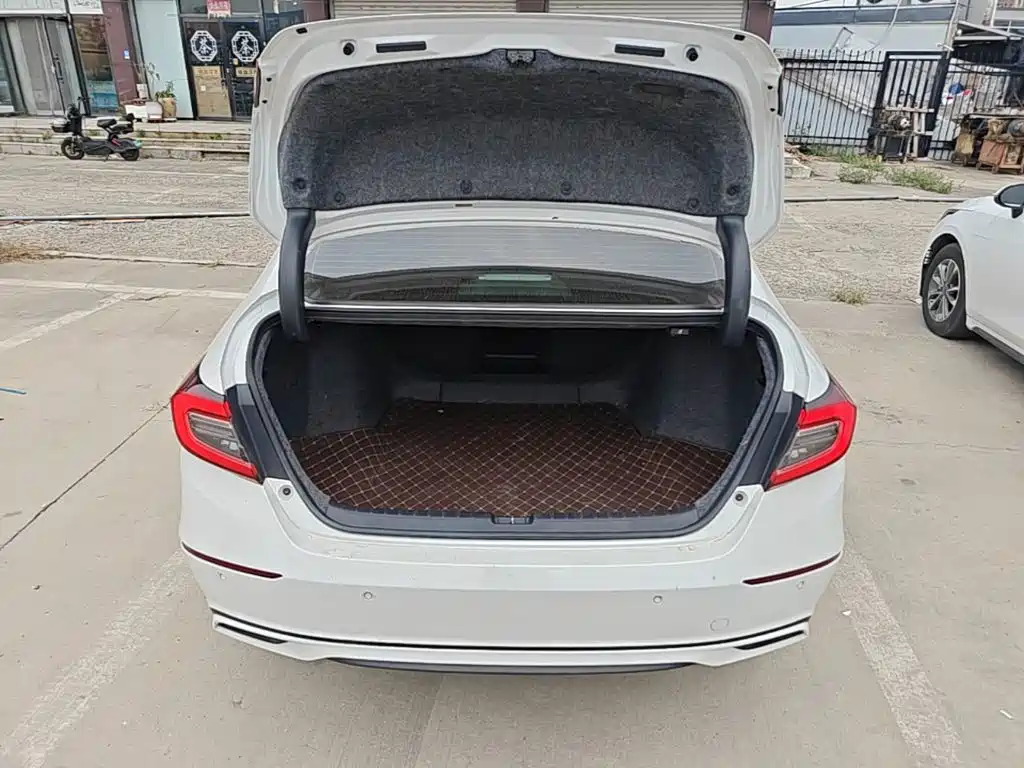 Honda Accord — миниатюра 19