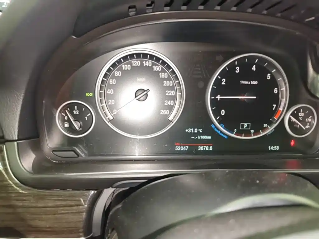 BMW 5 Series — миниатюра 12