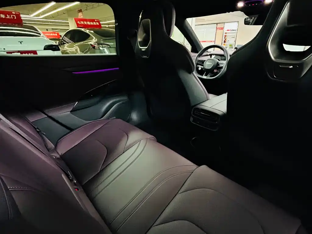 XIAOMI CAR XIAOMI SU7